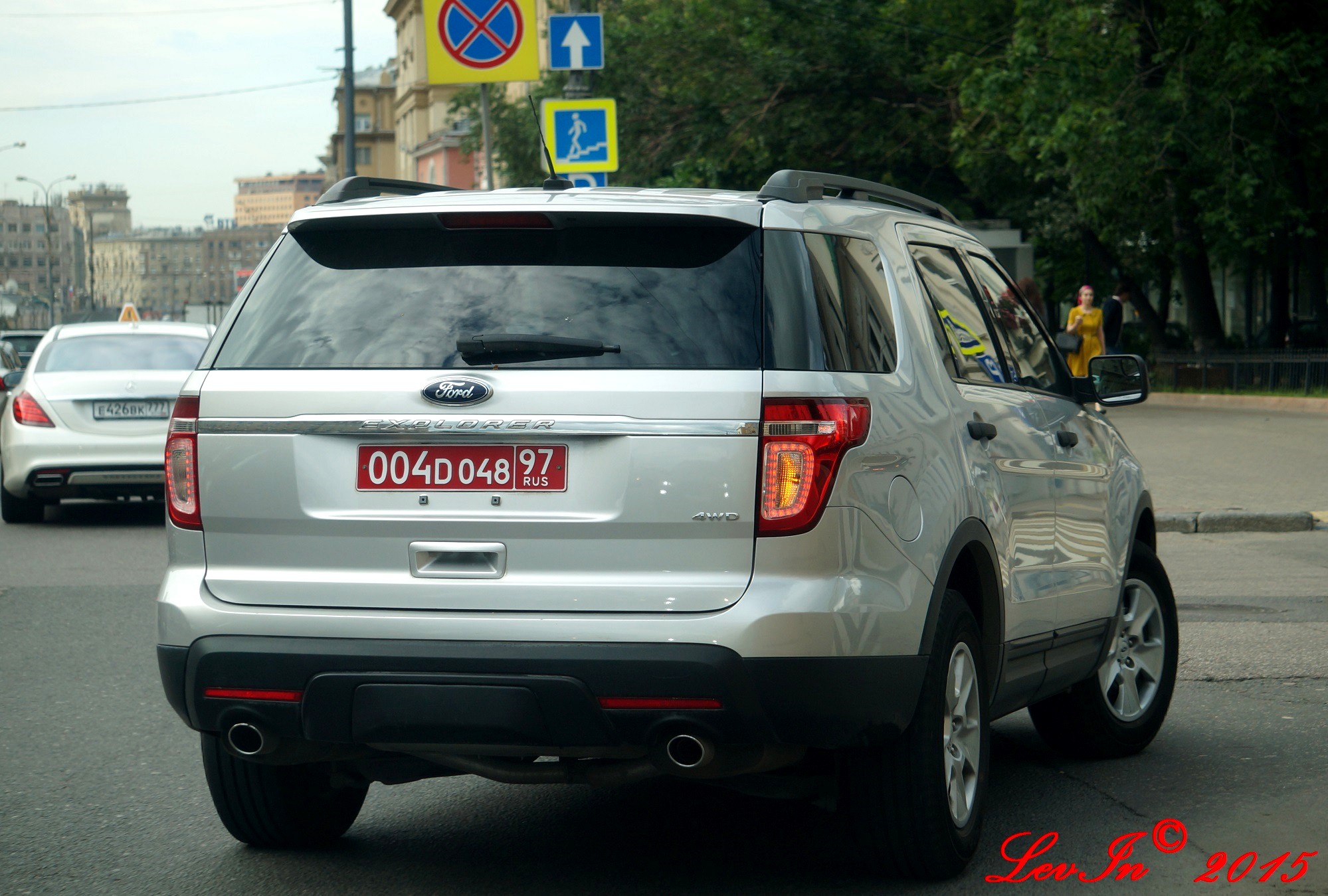 004 D 048 97, Ford Explorer 5th gen (U502), 2010–2015