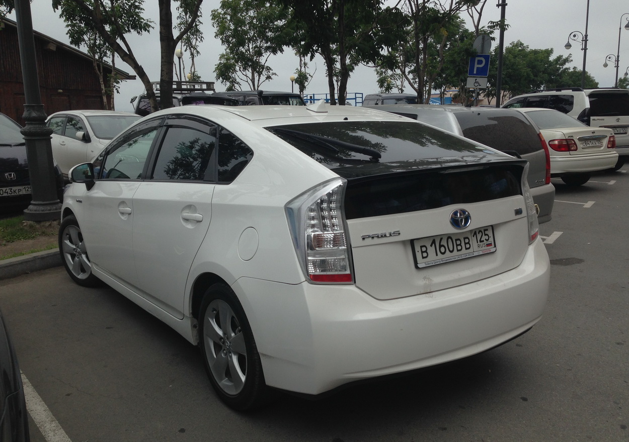 в 160 вв 125, Toyota Prius 3rd gen Liftback (ZVW30), 2009–2015