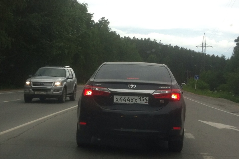 х 444 хх 154, Toyota Corolla 