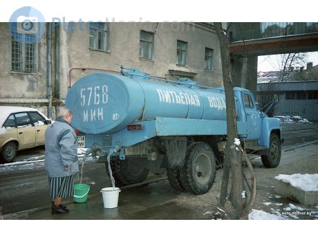 Водовозка. КРАЗ водовозка. Водовозка прицеп. Прицепные водовозки. Водовозка телега.